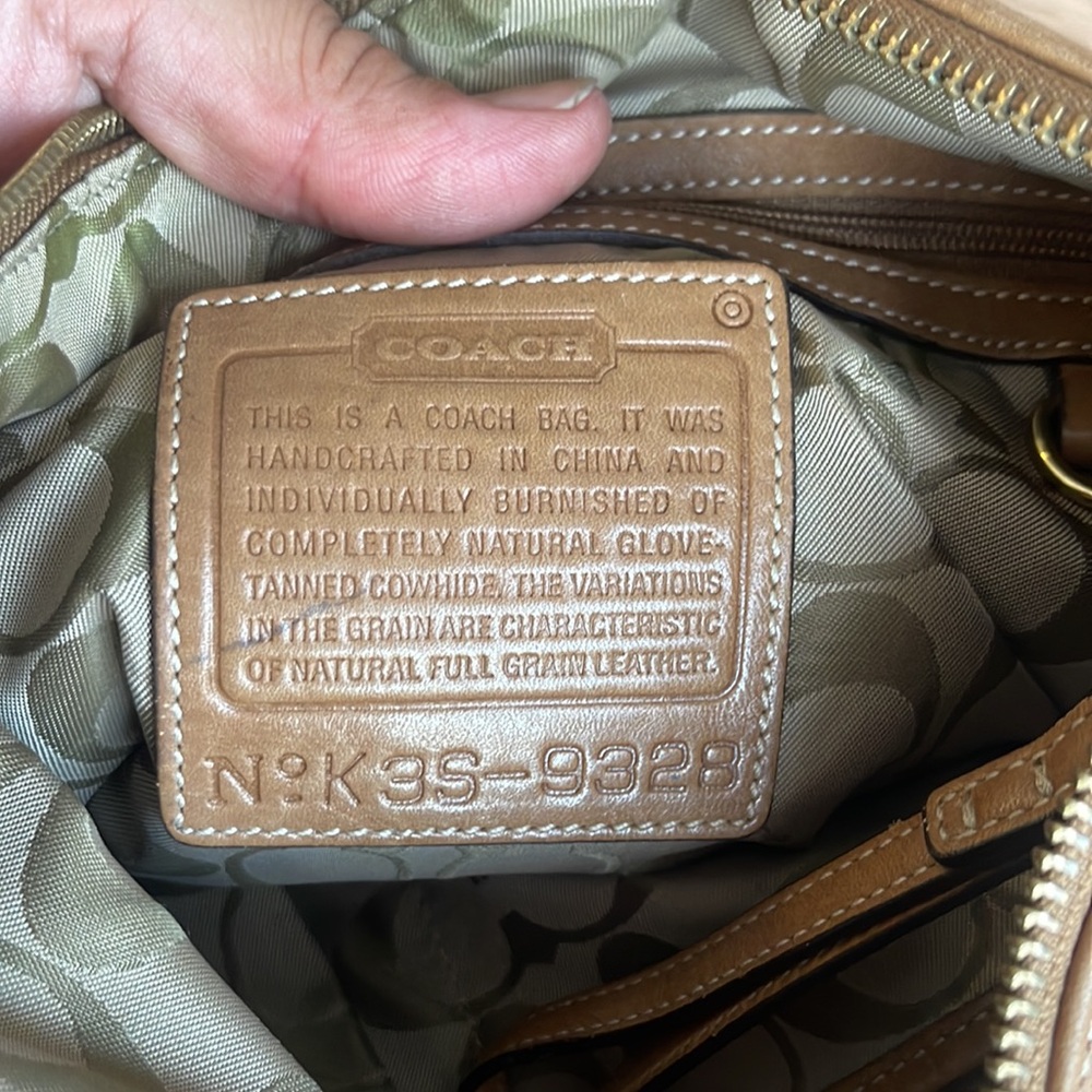 Pre-owned COACH Legacy Leather Slim Duffle Convertible Crossbody Bag in Tan 9328 - Picture 4 of 8